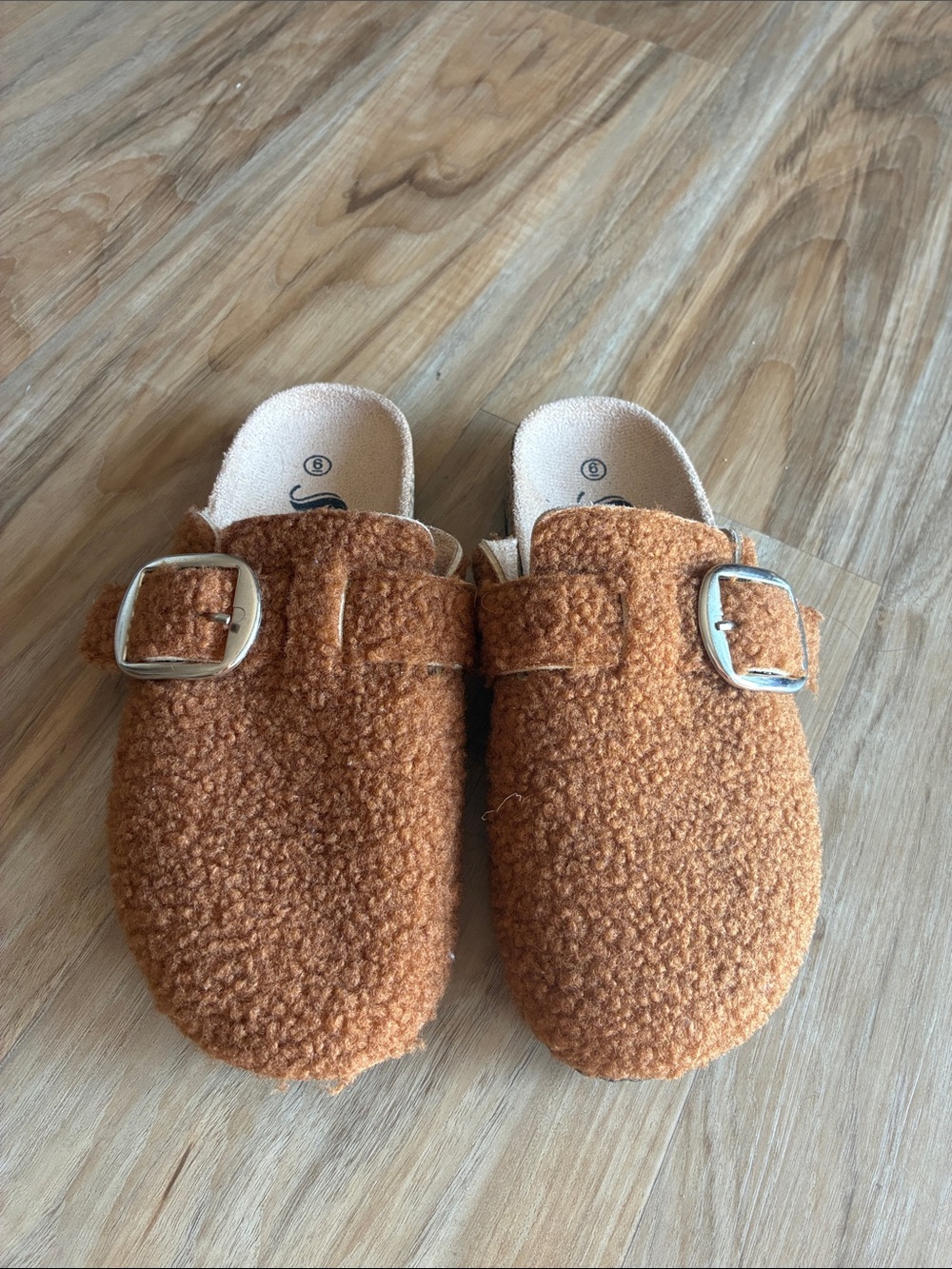 Cozy Slippers - Rust Brown